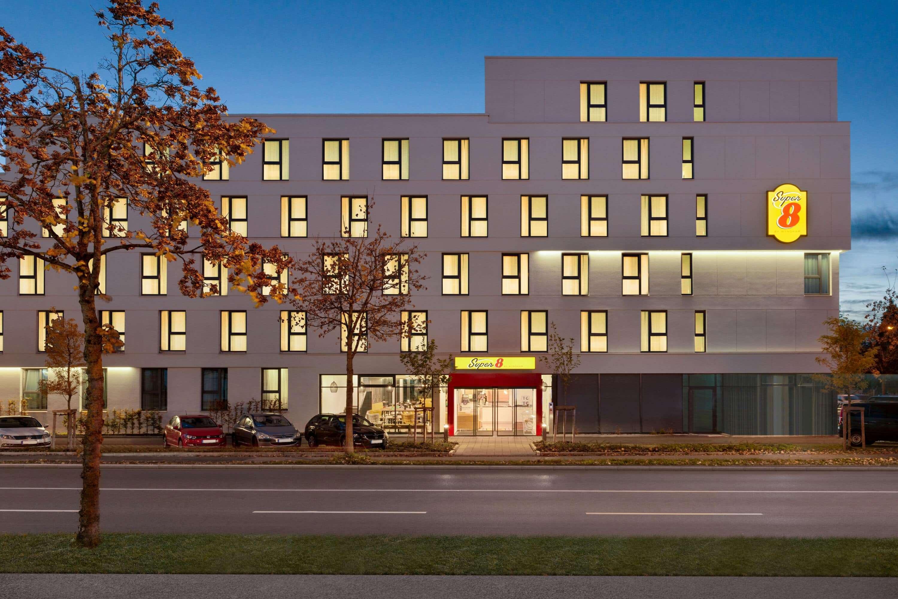 Super 8 By Wyndham Augsburg Hotel Buitenkant foto